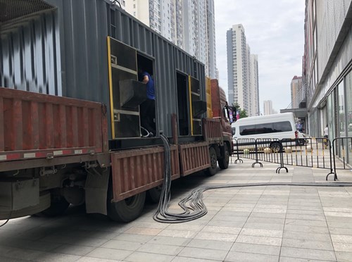 来凤柴油发电机空气滤清器在不同季节的更换周期是否有差异？
